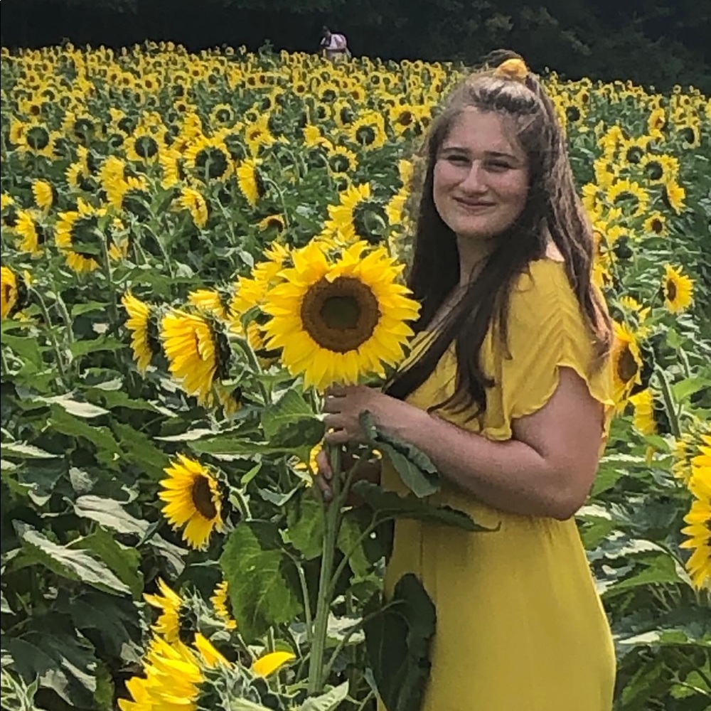 Meet your Posher, Rose
